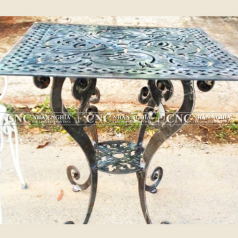 Bàn sắt mỹ thuật hình vuông 4 chân CNC-250